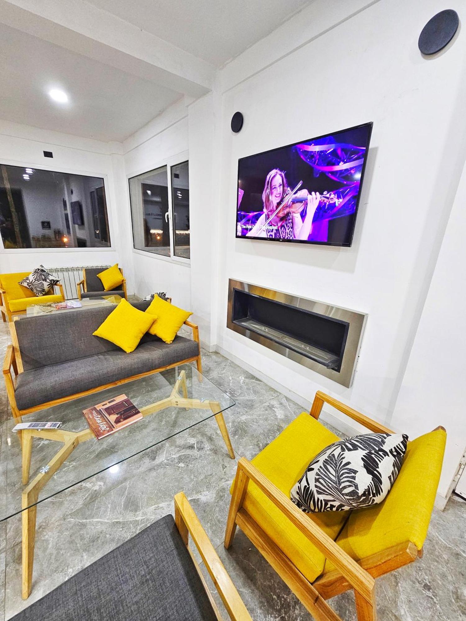 Las Victorias Suites Bariloche Bagian luar foto