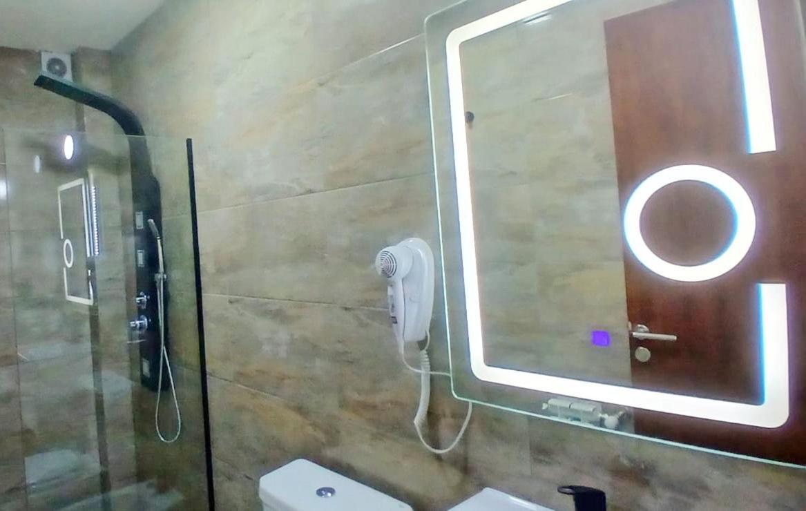 Las Victorias Suites Bariloche Bagian luar foto